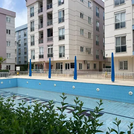 Ozkanlar Sitesi I Havuzlu Guvenlikli Site Merkezi Konum